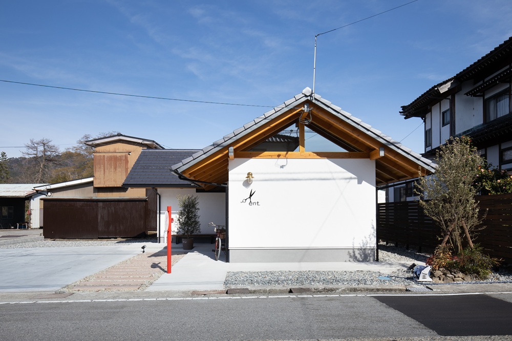 7年前、僕たちがこの三角屋根に込めた想い。