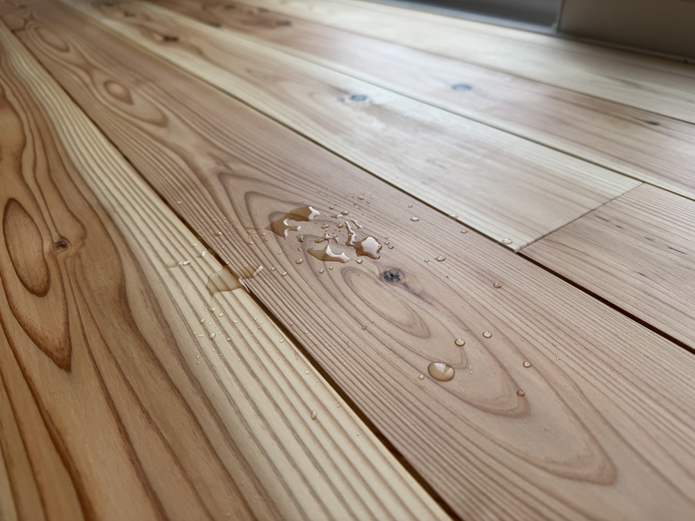 三日市のいえ(二三)　杉板の魅力